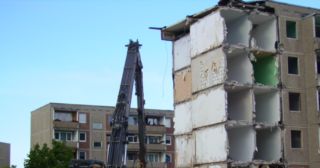 Демонтаж 5 этажного дома Лесной, цена от 3679 руб.