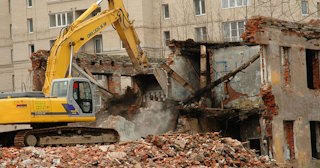 Демонтаж фасада в лесном: цены за м2 от 363 рублей | Сварной-Лсн